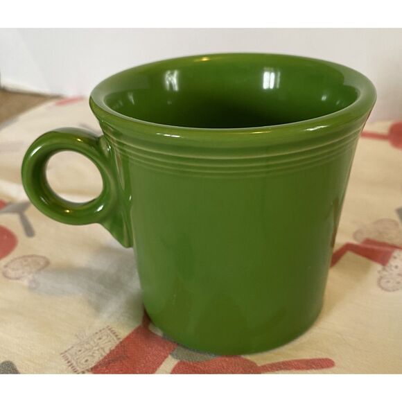 Fiestaware Shamrock Classic Ring Handle 10.4oz Mug - Picture 1 of 6